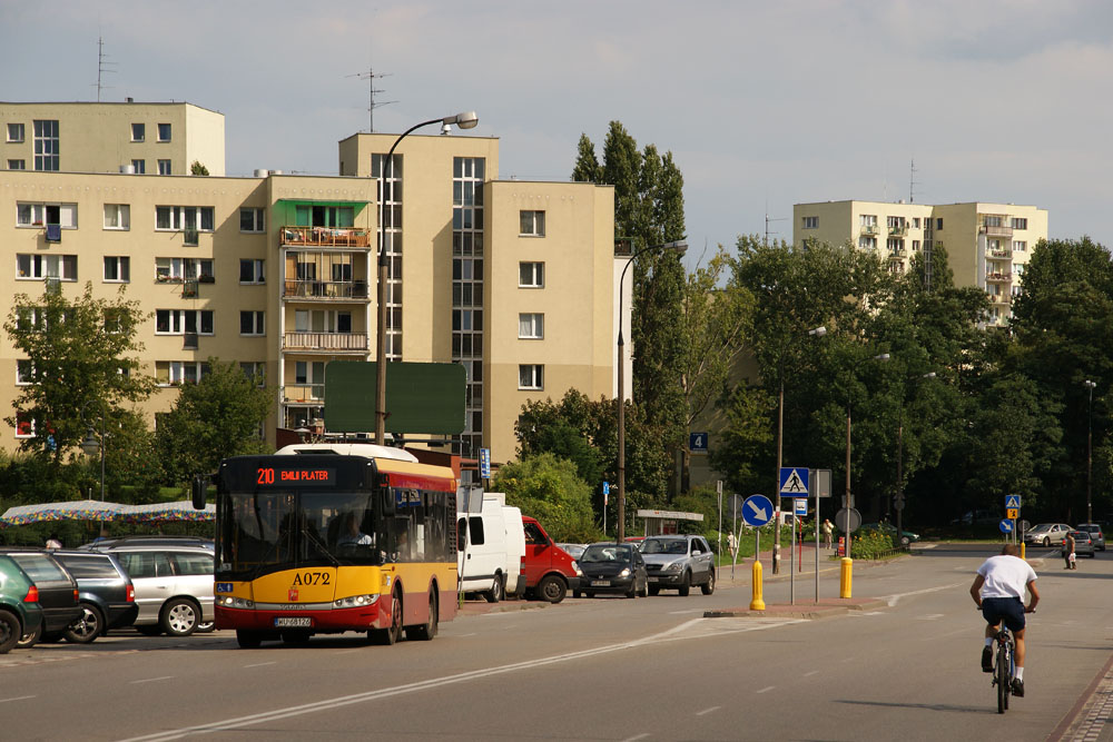 A072
Linia 210 powstaĹa w wyniku wycofania skrÄtnej relacji linii tramwajowej 33 na odcinku WoĹoska - Woronicza. W pĂłĹşniejszych latach w celu dostosowania ukĹadu komunikacyjnego do zmniejszonego budĹźetu zostaĹa poĹÄczona z liniÄ 505 i wydĹuĹźona na obu koĹcach wczeĹniejszej trasy. Nie przetrwaĹa prĂłby czasu i ostatecznie zostaĹa zlikwidowana w 2013 roku. 
Słowa kluczowe: MOBSU8,6 a072 210