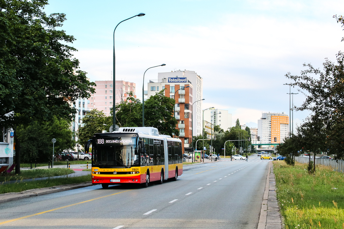 7801
Debiut. Przy okazji proĹba do administracji o utworzenie albumu dla AutosanĂłw.
