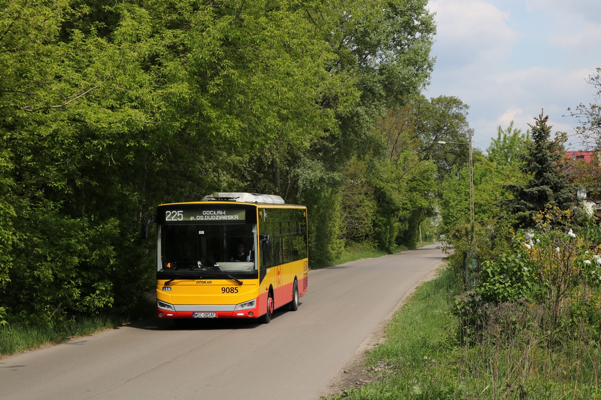 9085
O to co zostaĹo ze zlikwidowanej linii 245. SzeĹÄ par kursĂłw wariantowych linii 225 do Osiedla Dudziarska. 
