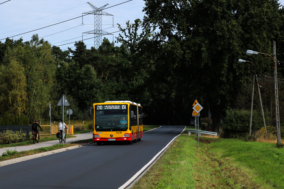 6238
Moim zdaniem najciekawsza zmiana trasy podczas dzisiejszego maratonu.
Słowa kluczowe: objazd