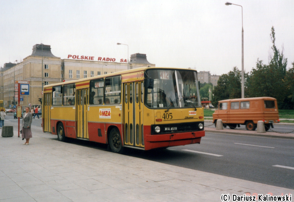 405
rok prod 1984, NG 93 (ex237), ODB 97, kasacja 2003.
412 byĹo poĹÄczeniem dawnych linii 502 i 508, peĹniĹo funkcjÄ alternatywnÄ dla ludzi nieprzekonanych do metra. Przez pierwsze 1,5 roku na jednej z brygad byĹ nawet planowy przegub. KursowaĹa 5 lat (1996-2001). PolegĹa wraz z innymi ursynowskimi niedobitkami po uruchomieniu stacji Centrum.
Słowa kluczowe: IK260