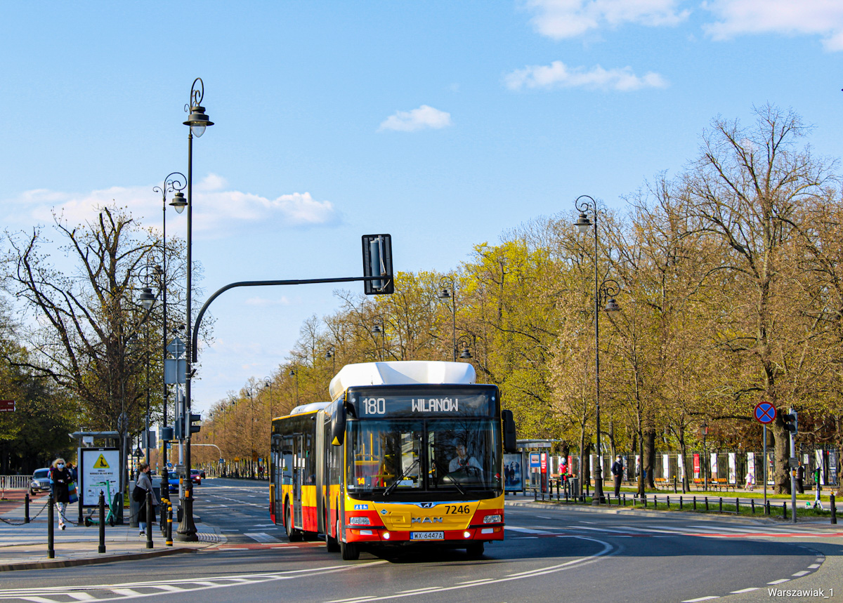7246
JuĹź nie ujrzymy planowo zajezdni Kleszczowa na 116 i 180 . 

