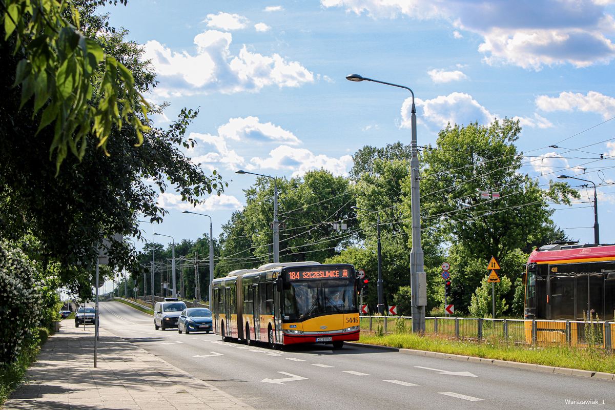 5446
ZastÄpstwo za zajezdniÄ Kleszczowa 
Słowa kluczowe: DziwadĹo