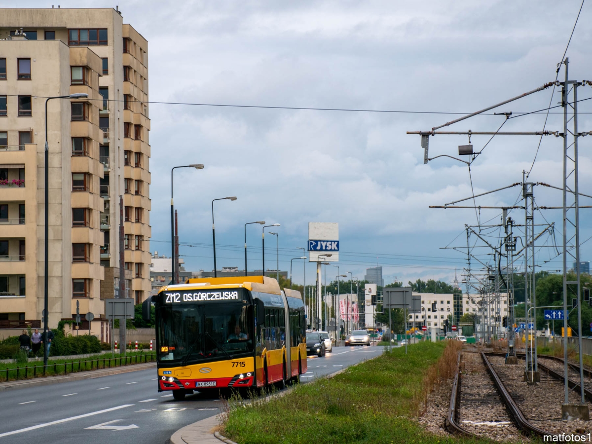 7715
Słowa kluczowe: ZaMetro