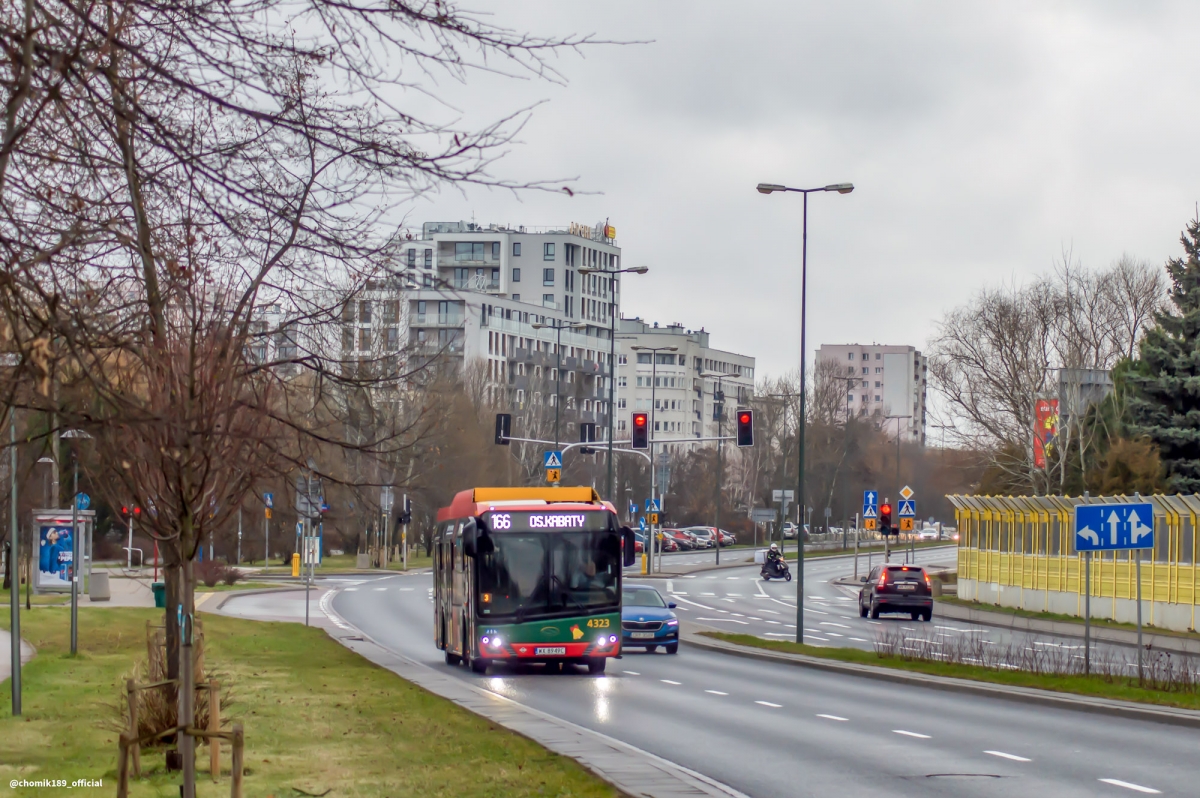 4323
Słowa kluczowe: DziwadĹo ĹwiÄtecznyAutobus