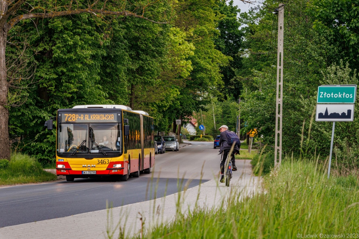 3463
Znowu zastÄpstwo za KleszczowÄ
Pozdrowienia dla kierowcy
Słowa kluczowe: DziwadĹo Chojrak