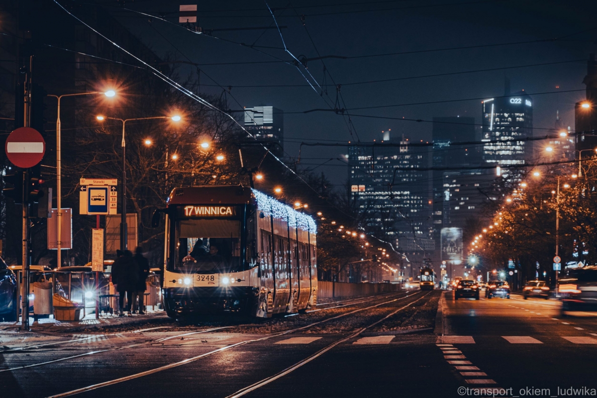 3248
MikoĹaj nadjeĹźdĹźa
Słowa kluczowe: ĹwiÄtecznyTramwaj Skyline