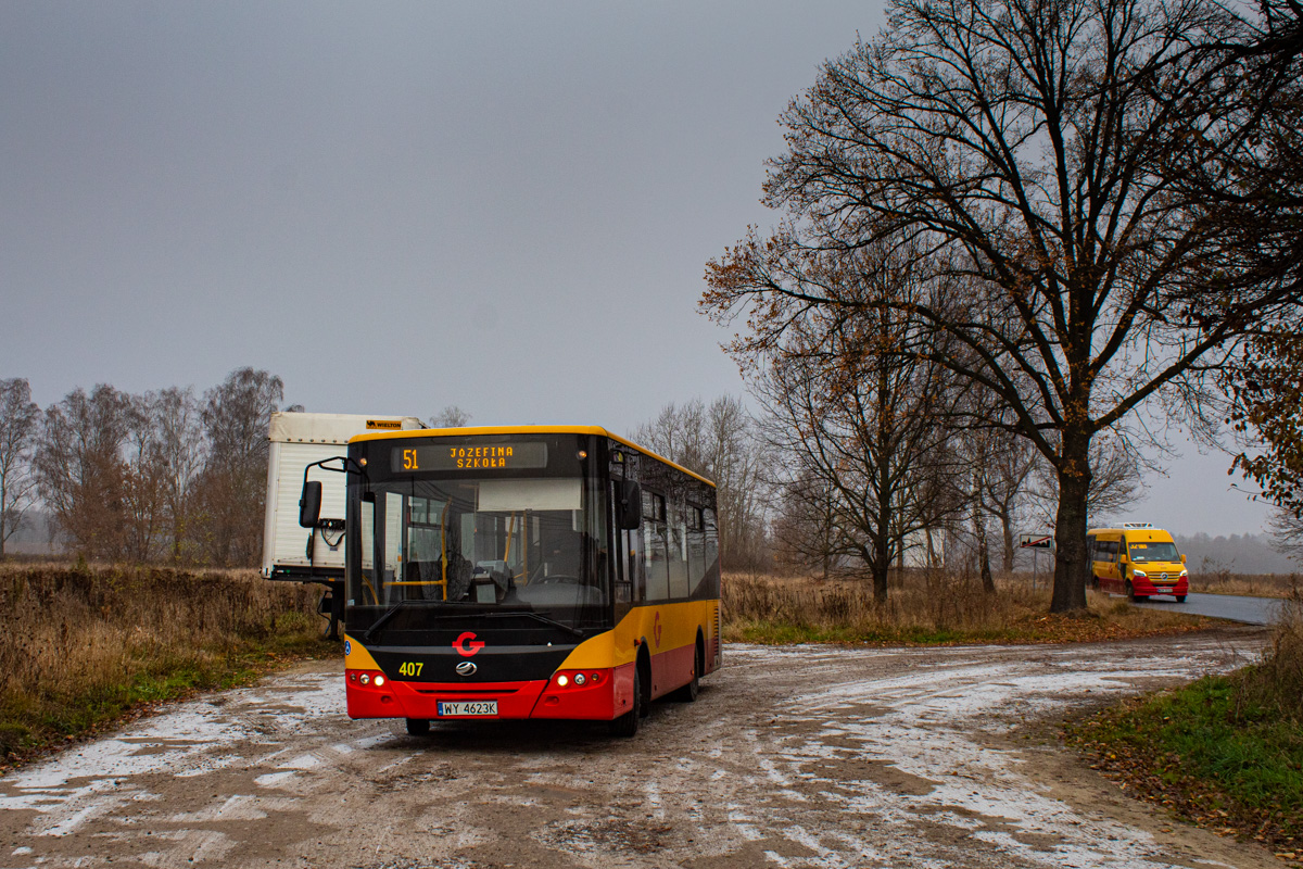 407
Linia 51 jest liniÄ szkolnÄ ĹÄczÄcÄ SiestrzeĹ i ĹťabiÄ WolÄ ze szkoĹÄ w JĂłzefinie. MoĹźna to nazwaÄ doskonaĹym paleniem kasÄ w piecu - linia przez 90% czasu jeĹşdzi na pusto.
