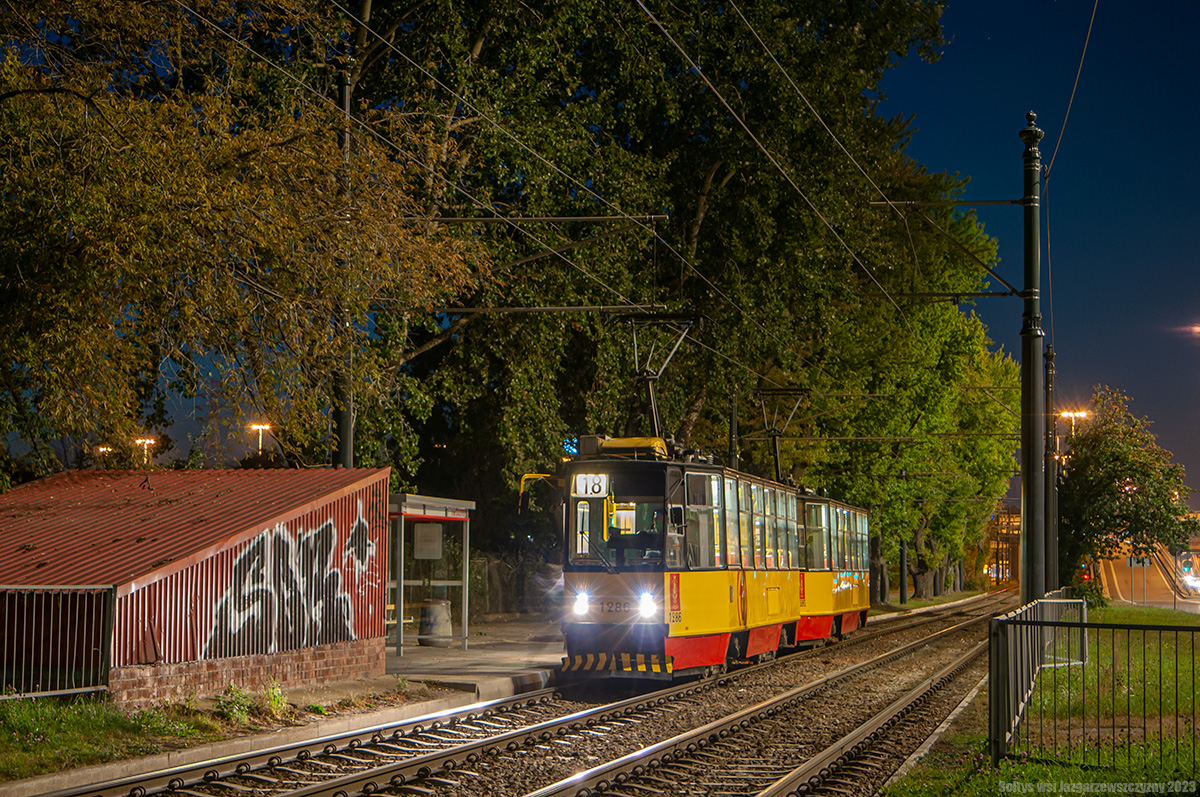 1286+1285
Słowa kluczowe: 105Na