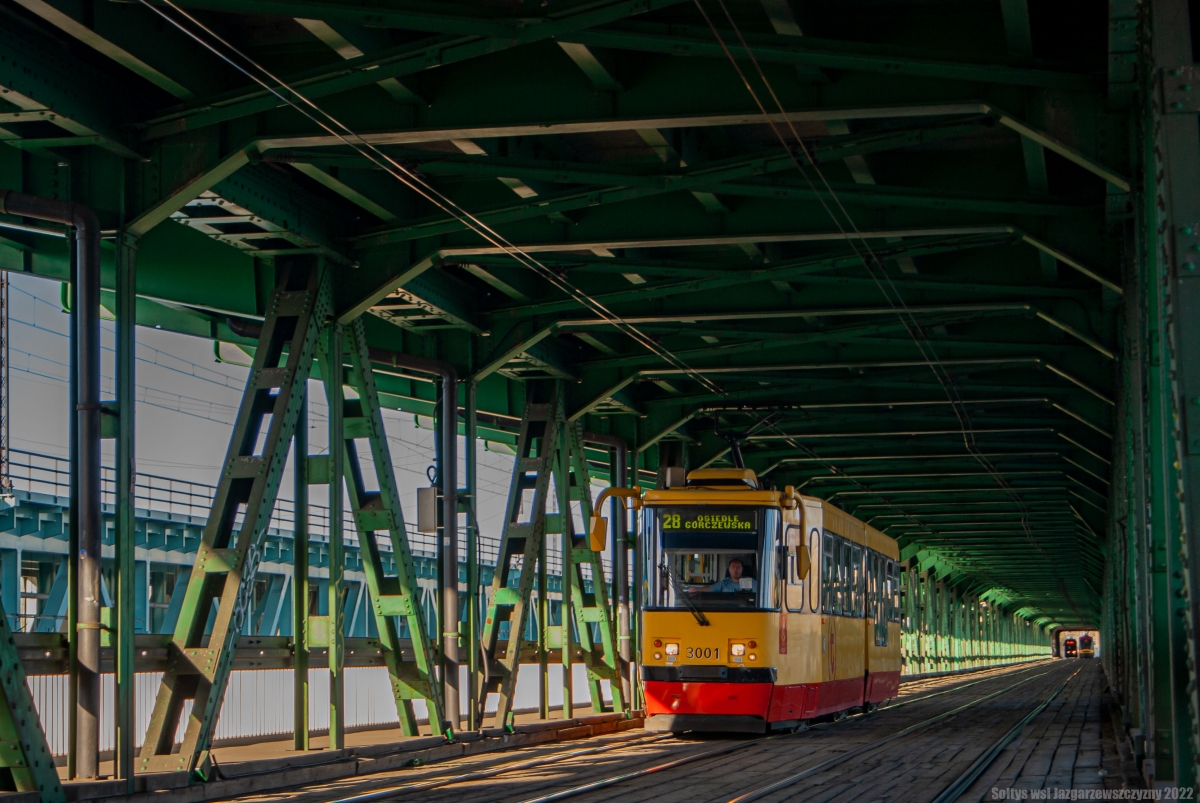 3001
Konstal 112N uchwycony podczas obsĹugi linii 28 na MoĹcie GdaĹskim. 
