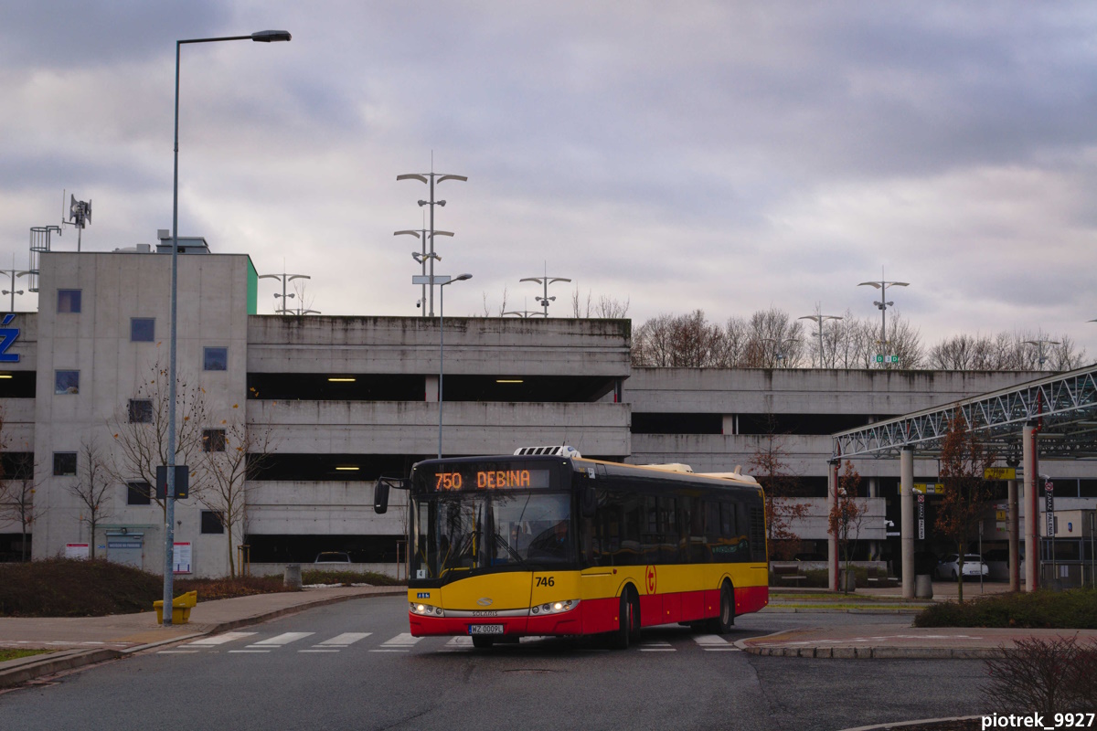 746
Ĺomiankowski Solaris wyjeĹźdĹźa z pÄtli Metro MĹociny, w kierunku DÄbiny. Pozdrowienia dla towarzyszy
