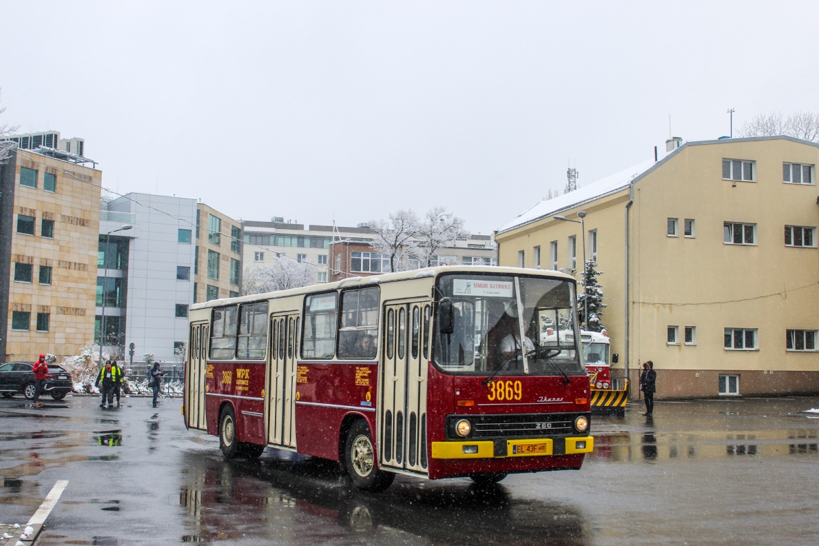 3869
Słowa kluczowe: IK260 10-lecie_wycofania_ikarusĂłw