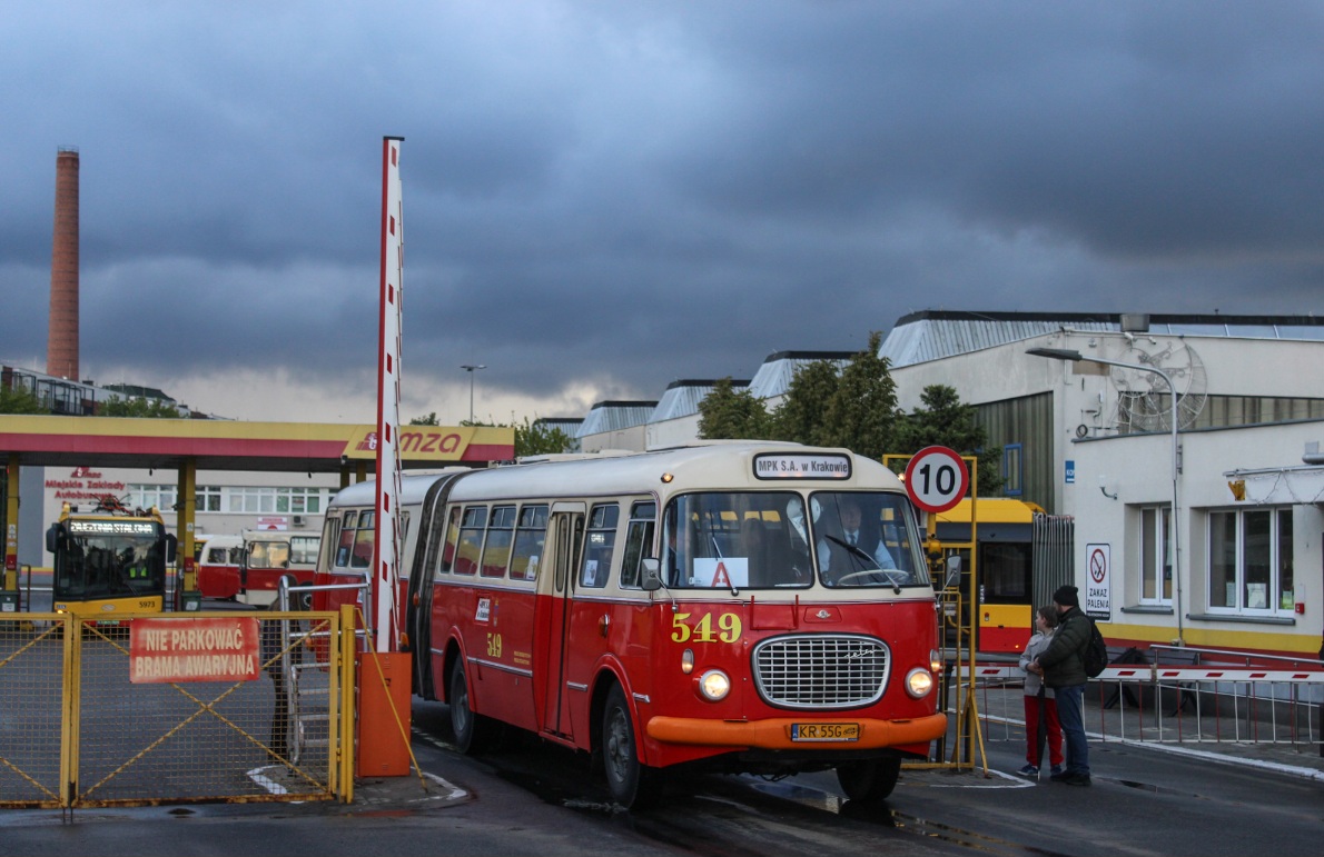 549
Słowa kluczowe: J021 NM2025