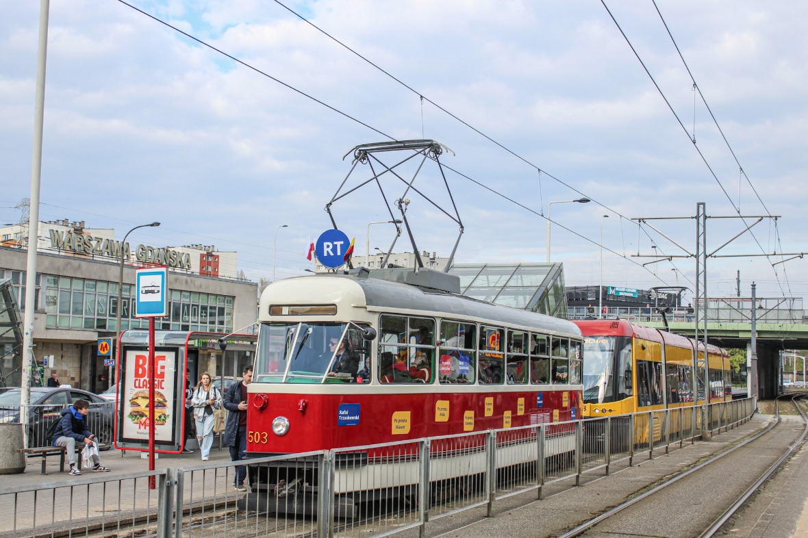 503
"Kampanijny Tramwaj" RafaĹa Trzaskowskiego

