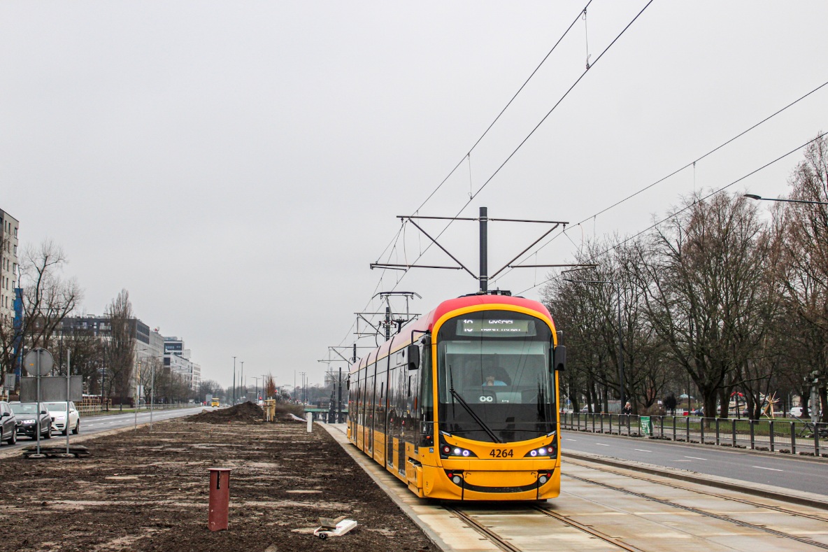 4264
Po 3 dekadach tramwaje wrĂłciĹy na ulicÄ Kasprzaka
