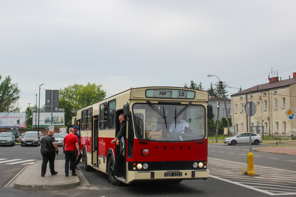 SNB 6522
Słowa kluczowe: M11