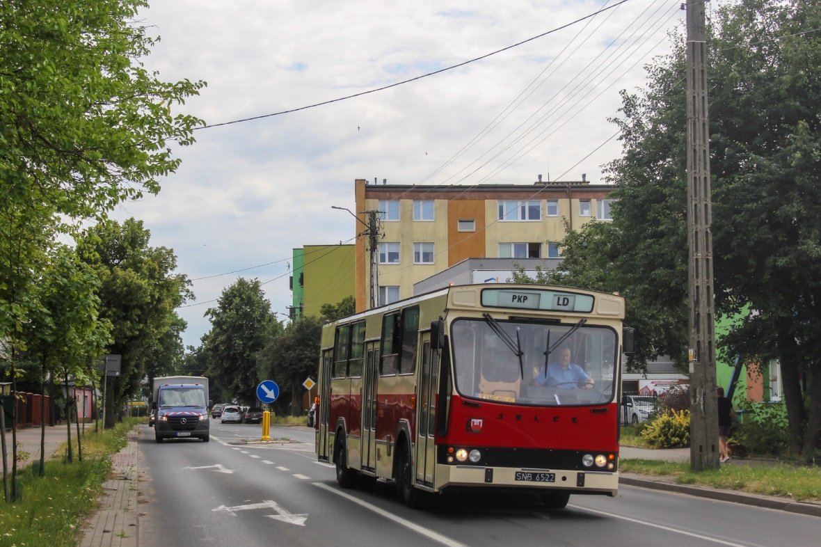 SNB 6522
Słowa kluczowe: M11
