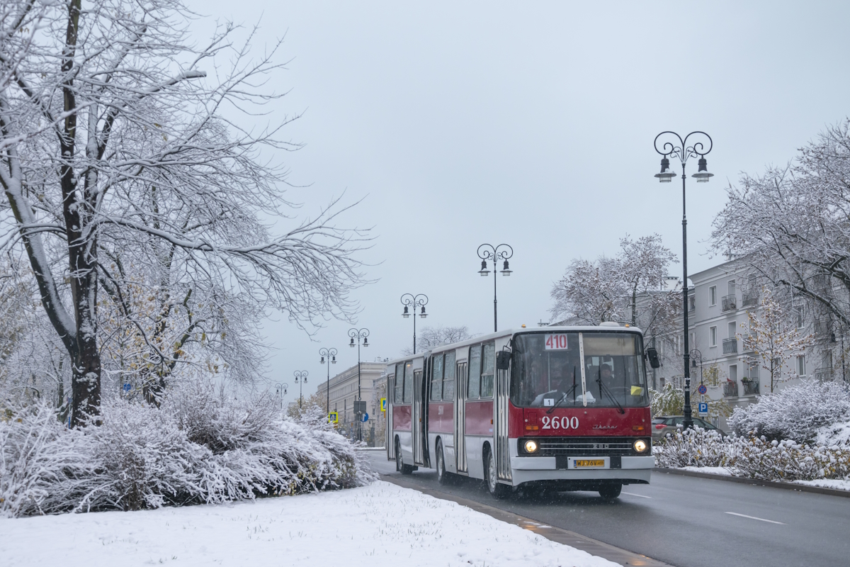 2600
Pierwszy Ĺnieg w tym sezonie wedĹug mnie sprzyjaĹ wydarzeniu, dodaĹ trochÄ klimatu do tych ikarusĂłw :D
Pozdrowienia dla kierowcy!
Słowa kluczowe: IK280 10-lecie_wycofania_ikarusĂłw