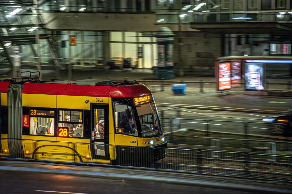 3263
Słowa kluczowe: Panning