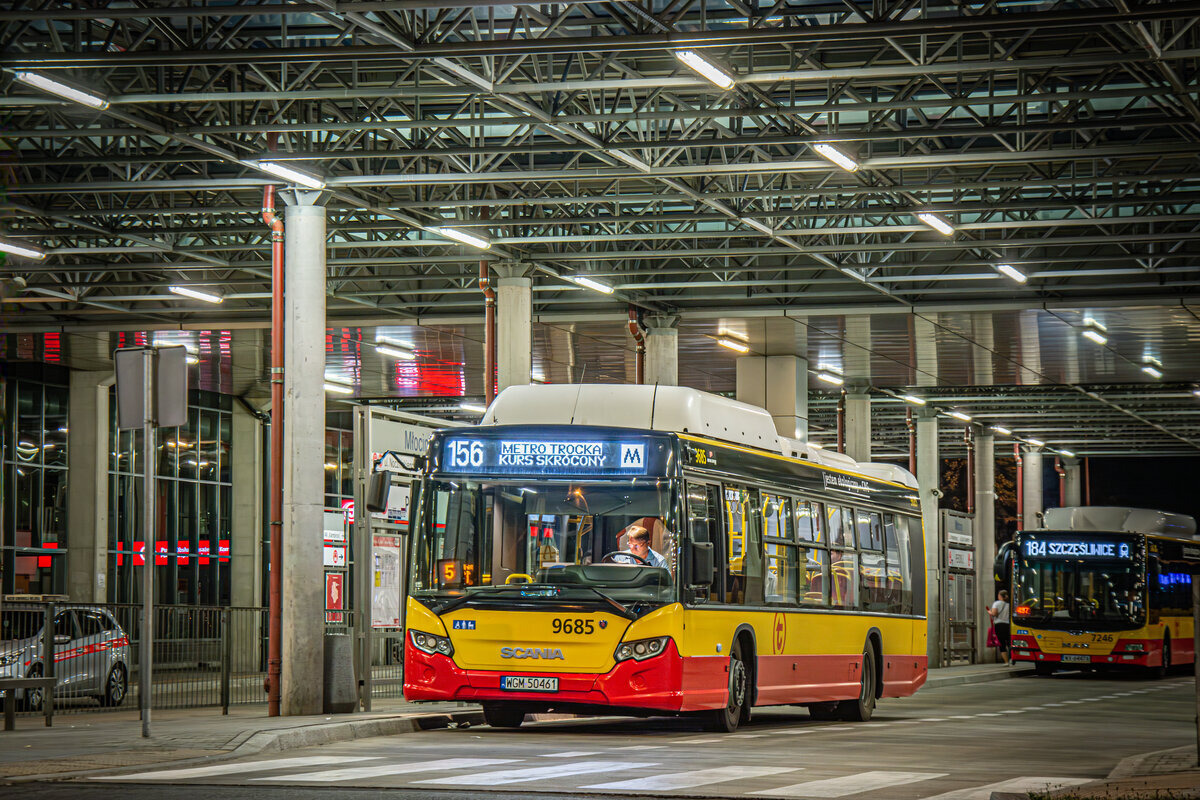 9685
The end.
Nawet w ostatni dzieĹ Michalczewski nie daĹ rady, na brygadach 3 i 4 jeĹşdziĹa oczywiĹcie Stalowa.
