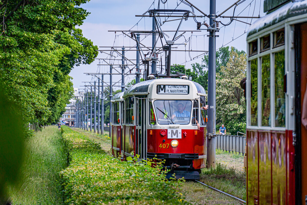 407
Słowa kluczowe: Parada NM2024