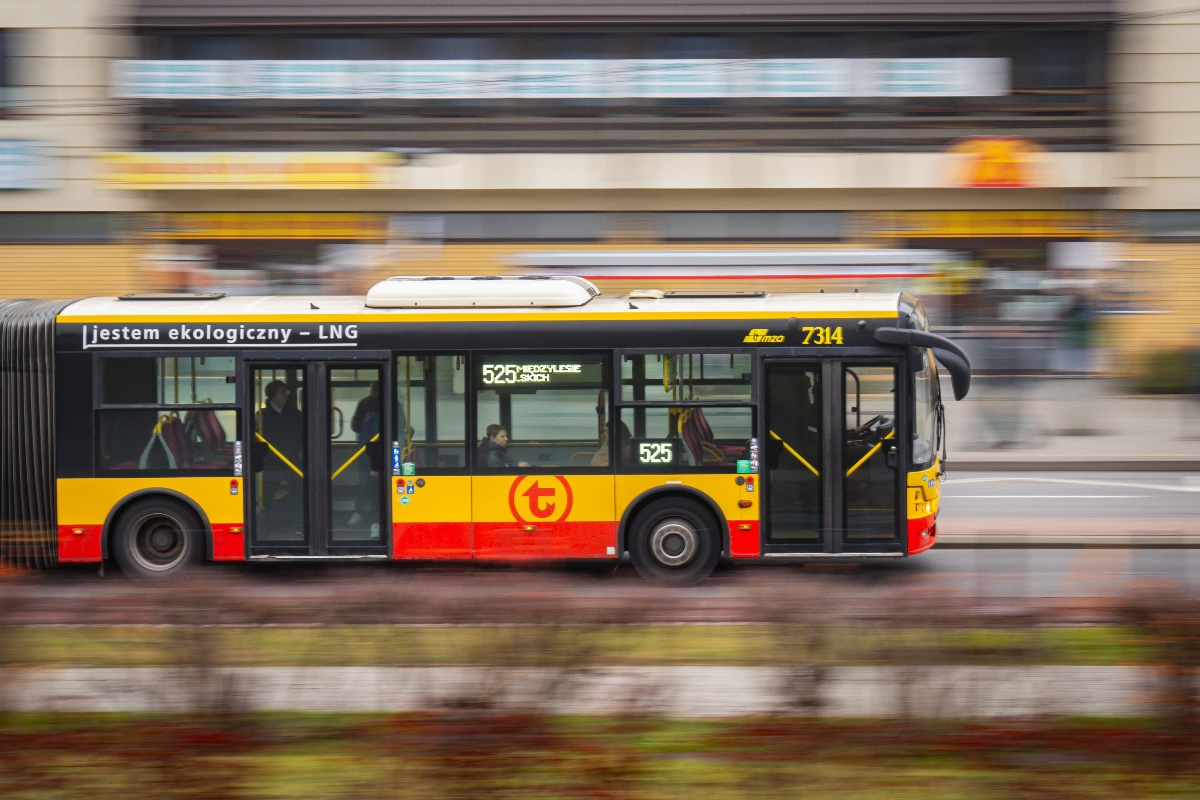 7314
Normalnie pojechaĹ jak petarda đ
Słowa kluczowe: Panning