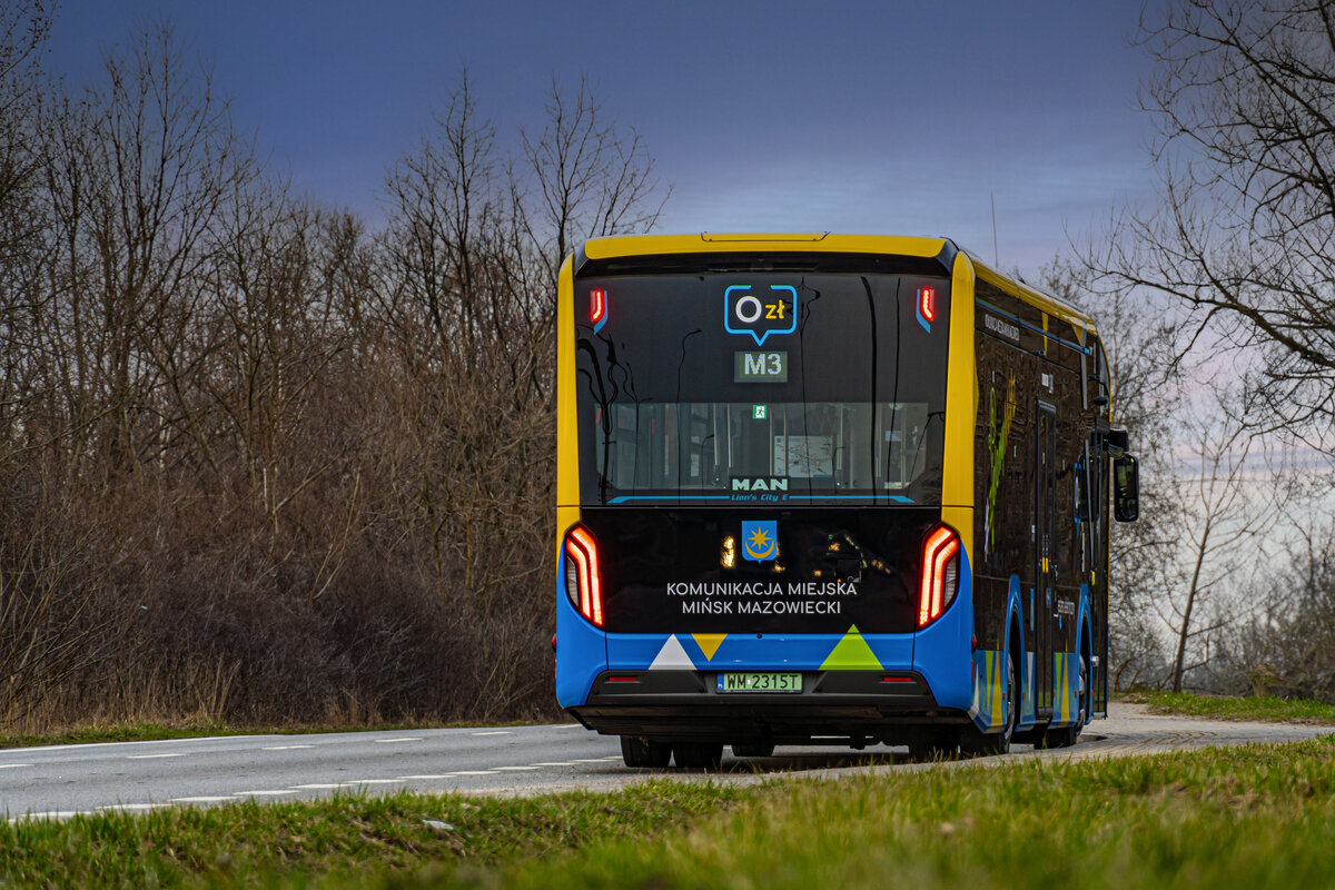 104
KtoĹ w komentarzach poprosiĹ o seriÄ no to dobra :D
ZdjÄcia sÄ wĹaĹciwie z tego samego miejsca, tylko trochÄ inaczej zrobione. 
Mam nadziejÄ, Ĺźe siÄ w miarÄ spodobajÄ ;)

Słowa kluczowe: ZachĂłd