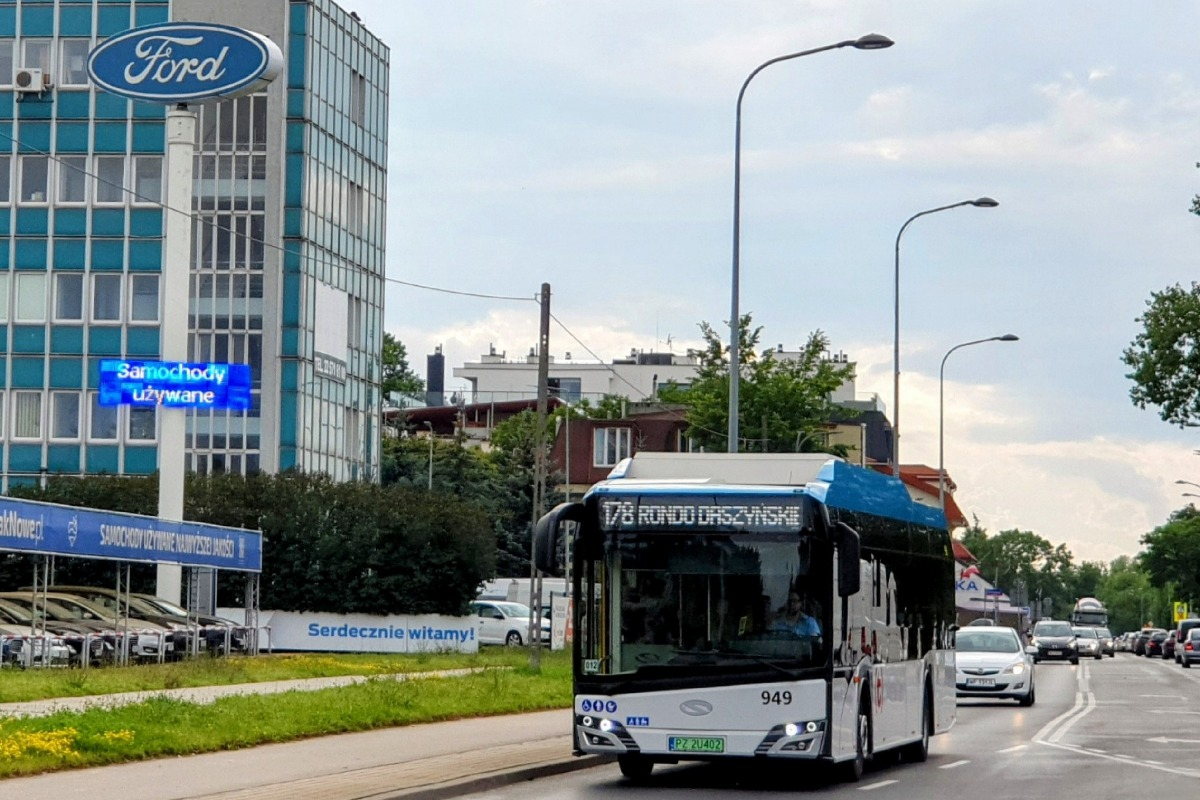 949
Debiut testowego Solarisa na linii 178 :)
