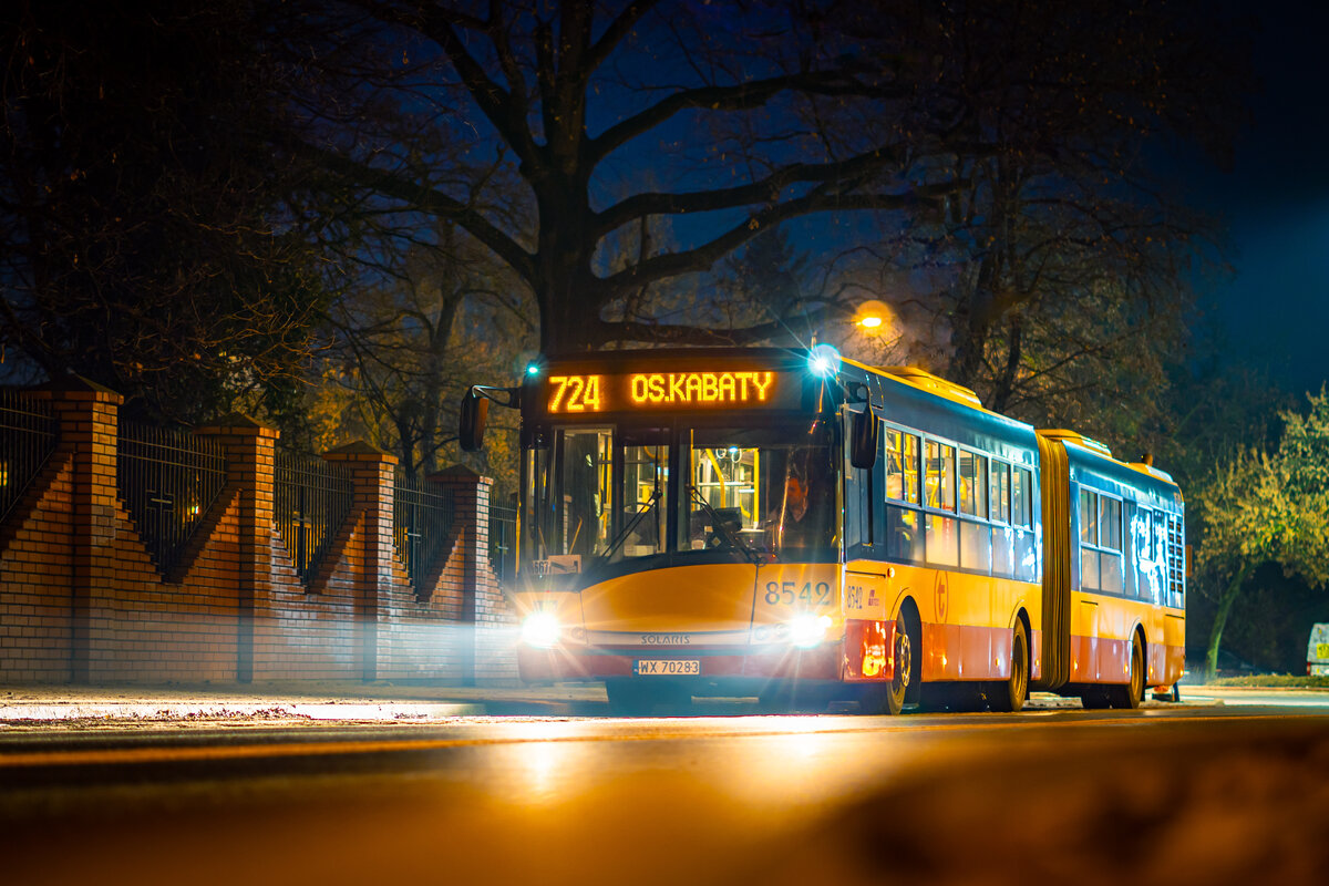 8542
No i Mercedesy zmyĹy siÄ z caĹego Piaseczna.
Teraz sÄ Solariski i Solbusy đ

